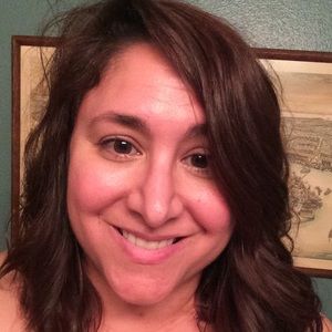 Meet your Posher, Valerie